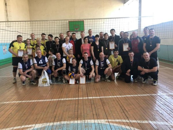 Турнир по волейболу среди семейных команд Рыбинского района